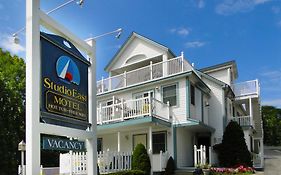 Studio East Motel